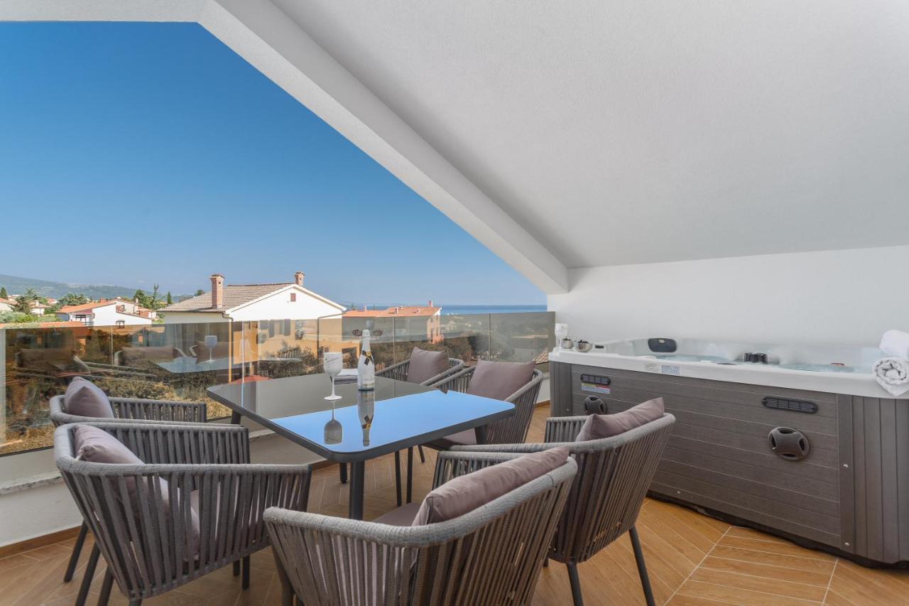 Apartments&Rooms Dario Krk Krk Town Buitenkant foto