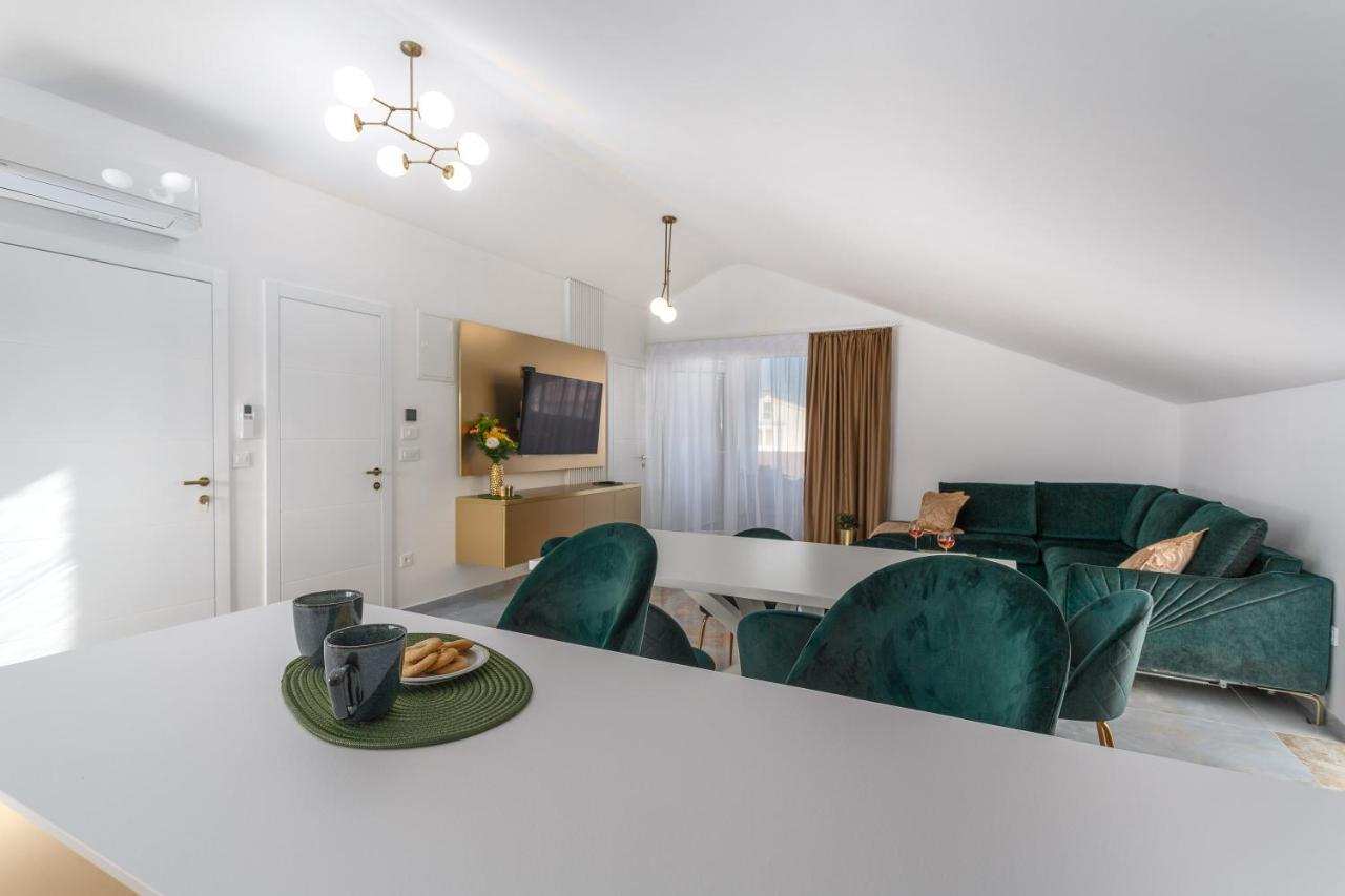 Apartments&Rooms Dario Krk Krk Town Buitenkant foto