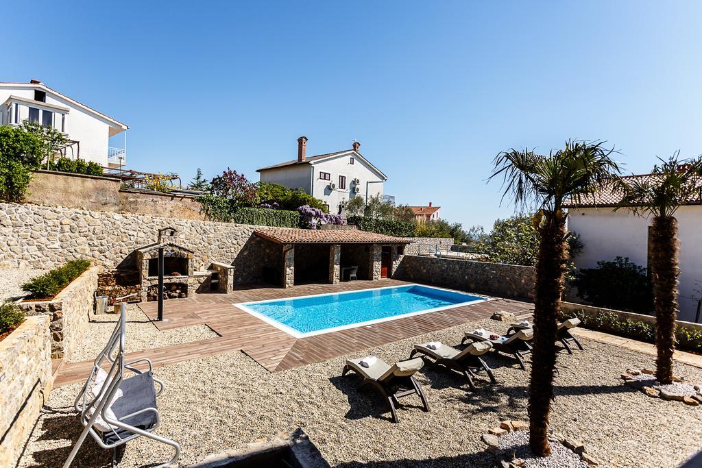 Apartments&Rooms Dario Krk Krk Town Buitenkant foto